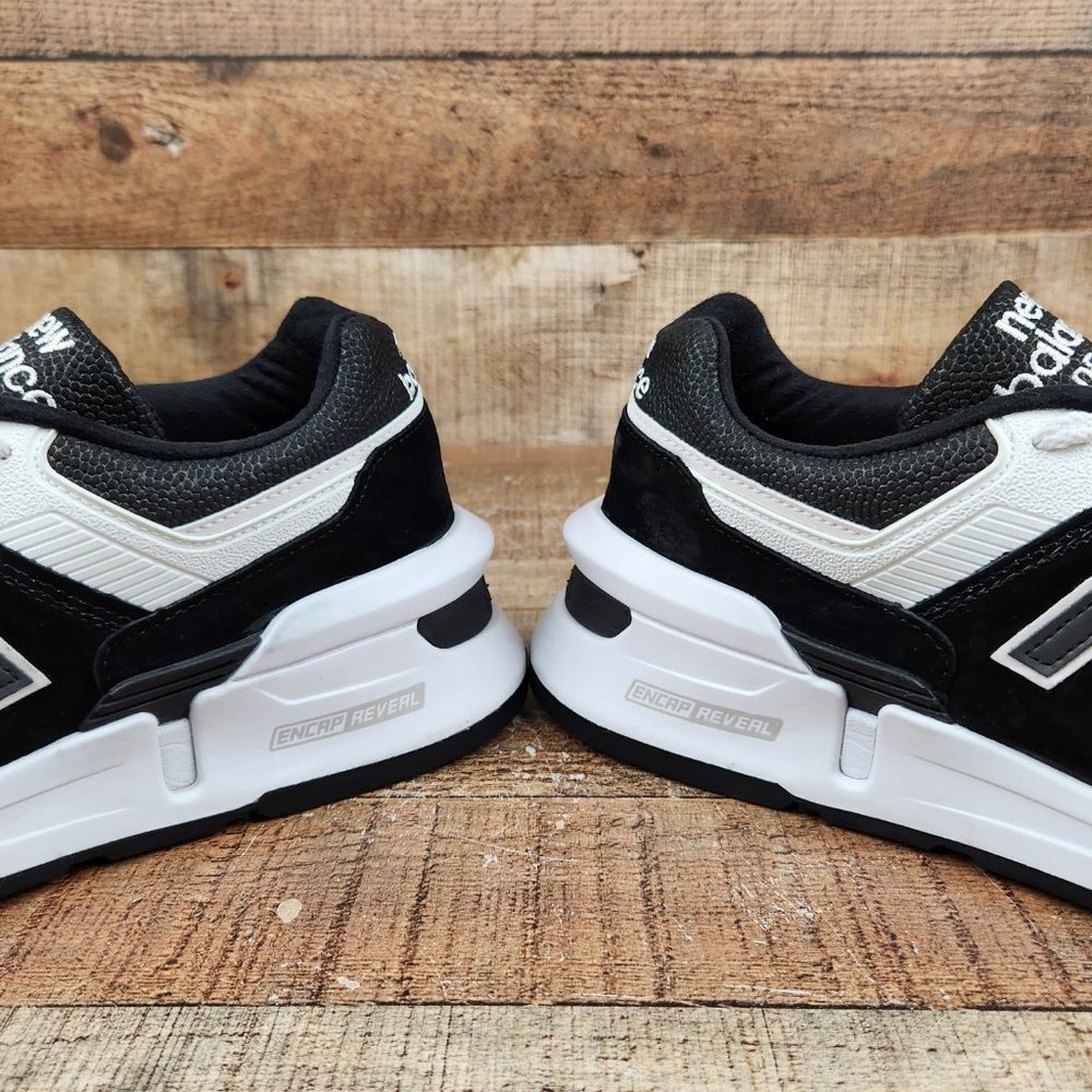 New Balance 997 USA Made Men Sz 11.5 D Sport Black White Classic Sneaker M997SBW - Picture 4 of 9